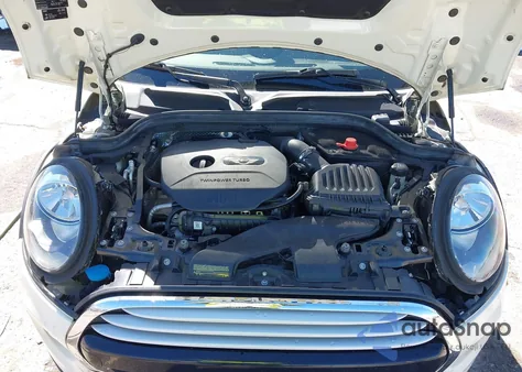 2015 Mini Hardtop Cooper z USA, uszkodzony, nr VIN WMWXM5C5XFT938986